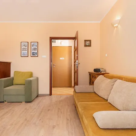 Διαμέρισμα Spacerowa With Parking By Renters Kołobrzeg