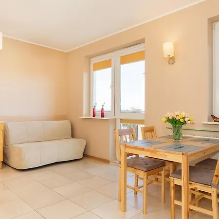 Spacerowa With Parking By Renters דירה קולובז'ג