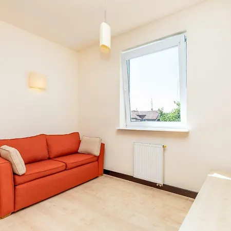 Apartment Spacerowa With Parking By Renters Kolberg