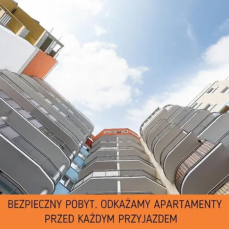 Spacerowa With Parking By Renters דירה