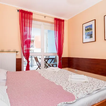 Spacerowa With Parking By Renters Kołobrzeg