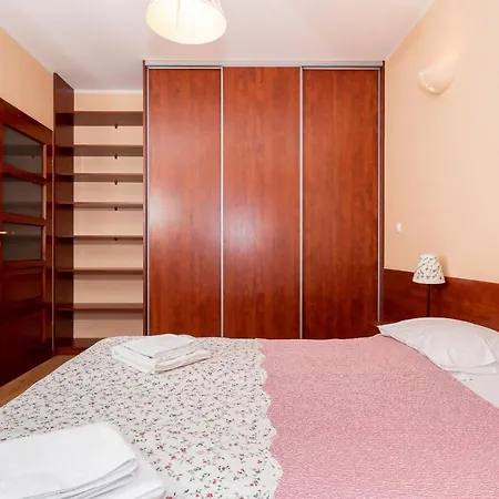 Spacerowa With Parking By Renters *