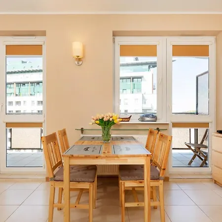 Spacerowa With Parking By Renters Apartment Kolobrzeg