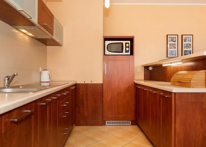 Spacerowa With Parking By Renters Διαμέρισμα Kołobrzeg