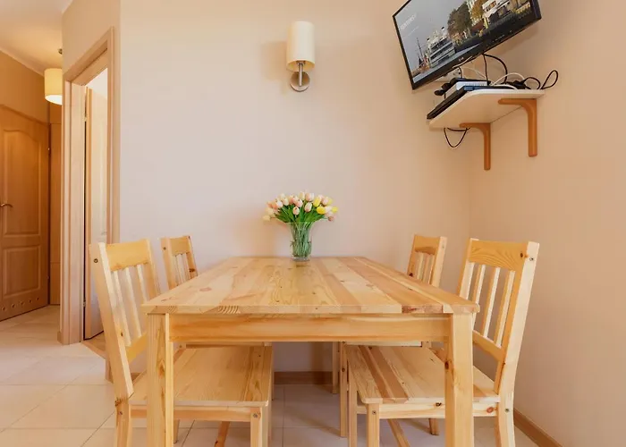 Spacerowa With Parking By Renters Διαμέρισμα Kołobrzeg