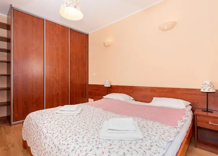 Spacerowa With Parking By Renters Kołobrzeg