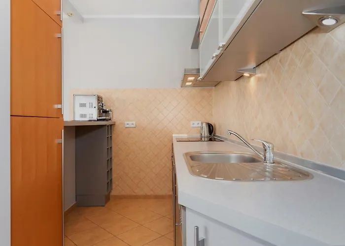 Διαμέρισμα Spacerowa With Parking By Renters Kołobrzeg